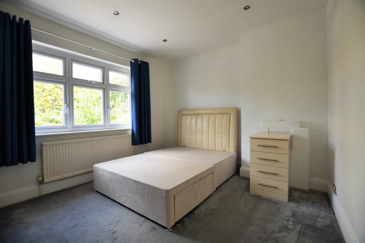 Crown Woods Way, Eltham, SE9 2NJ, photo 8