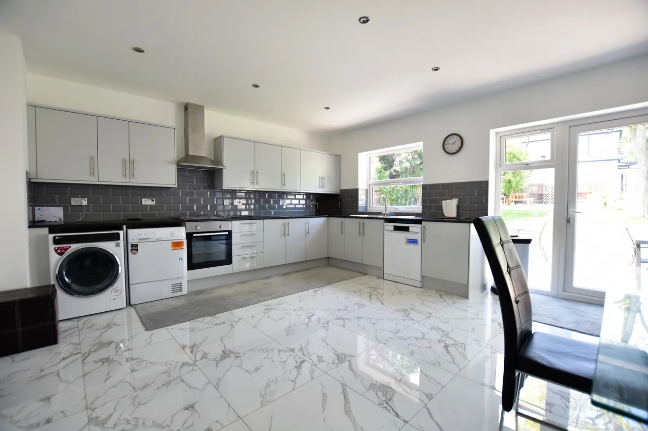 Crown Woods Way, Eltham, SE9 2NJ, photo 5