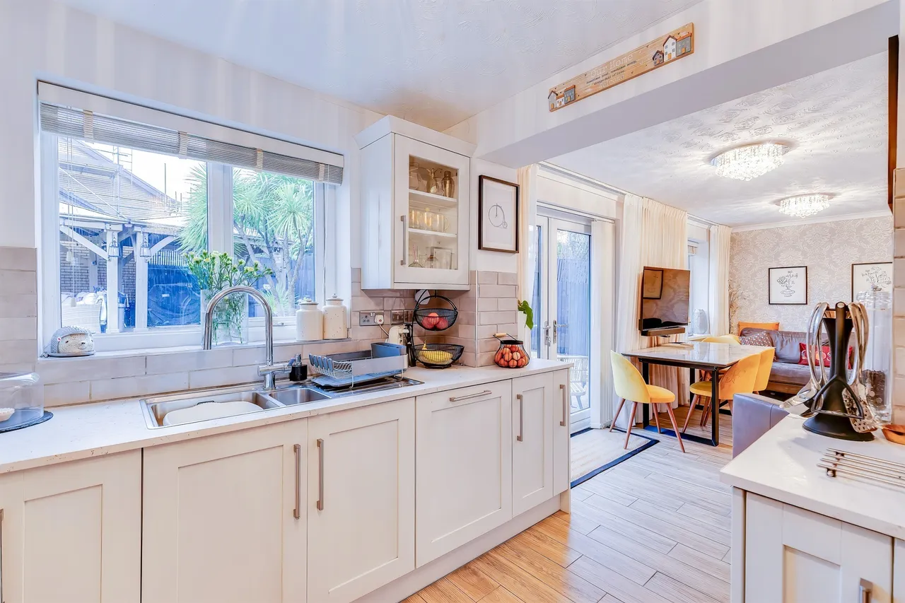 Tynewydd Drive, Cardiff, CF3, photo 9