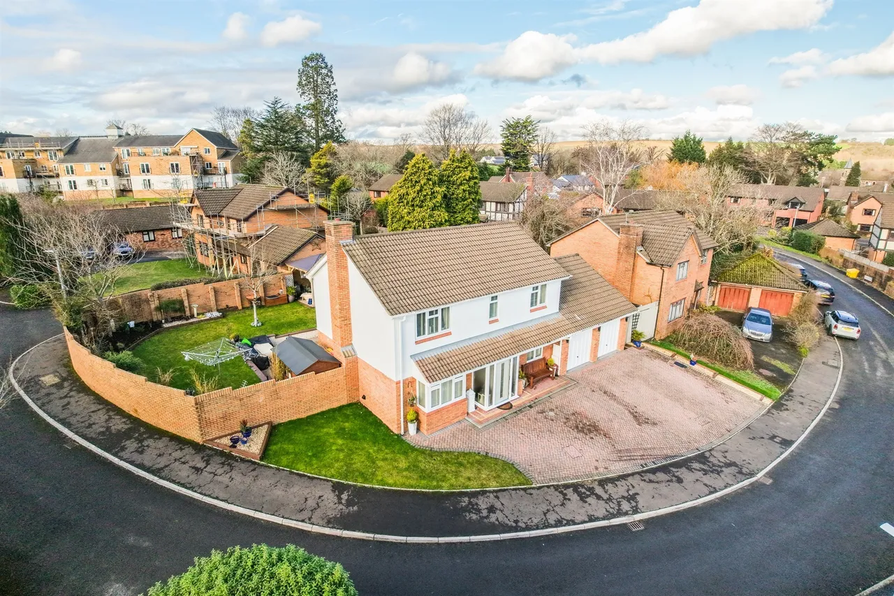 4 bed house for sale, Tynewydd Drive, Cardiff, CF3
