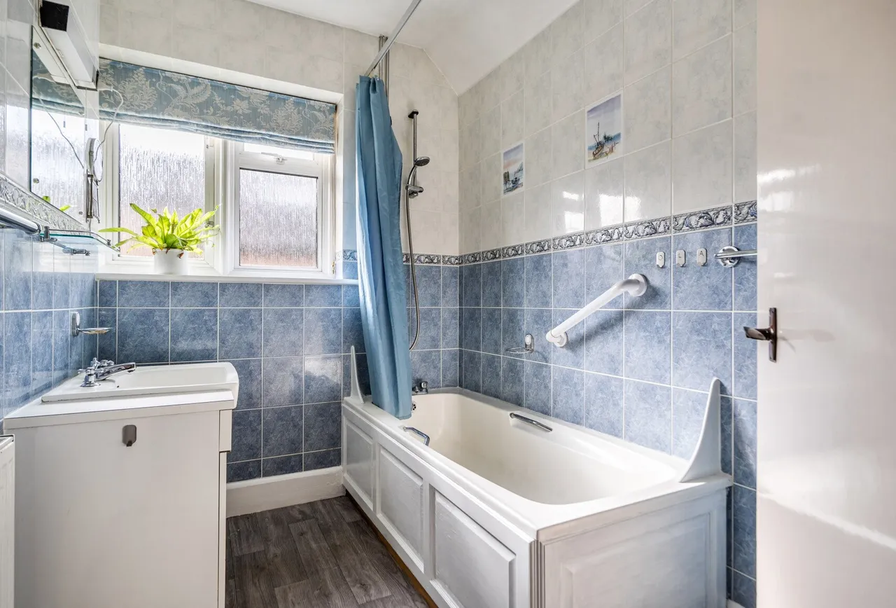 Whybourne Crest, Tunbridge Wells, TN2 5BS, photo 5