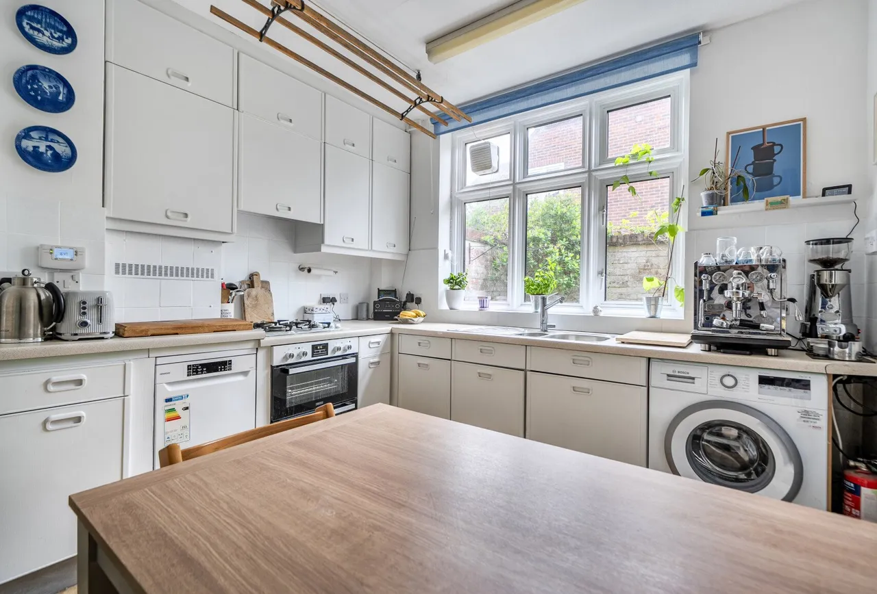 Whybourne Crest, Tunbridge Wells, TN2 5BS, photo 3