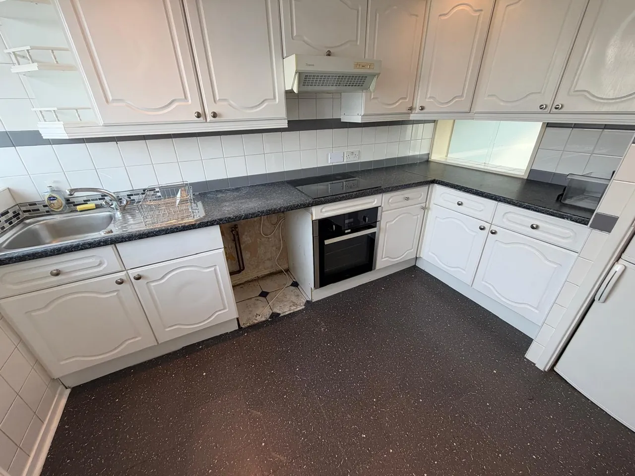 Downfield Road, EN8, photo 4