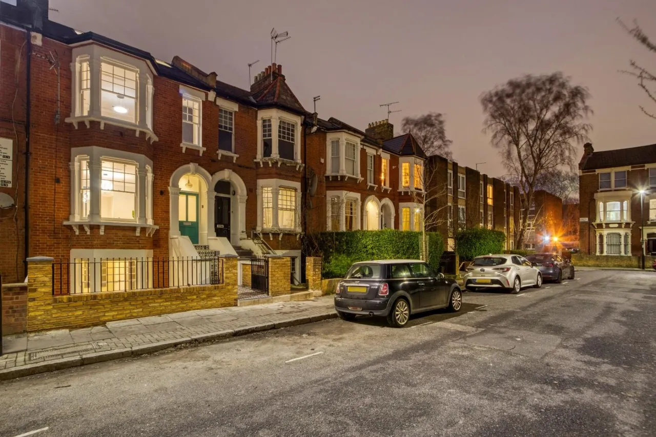 5 bed house for sale — Poets Road, London, N5