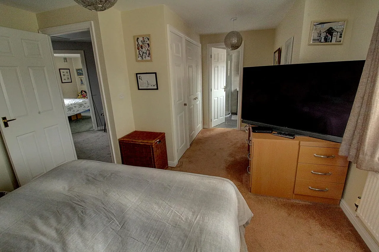 Coombe Drive, Nuneaton, CV10, photo 19
