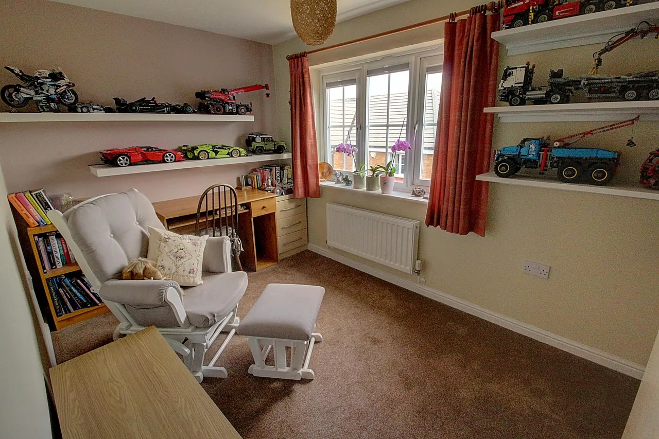 Coombe Drive, Nuneaton, CV10, photo 21