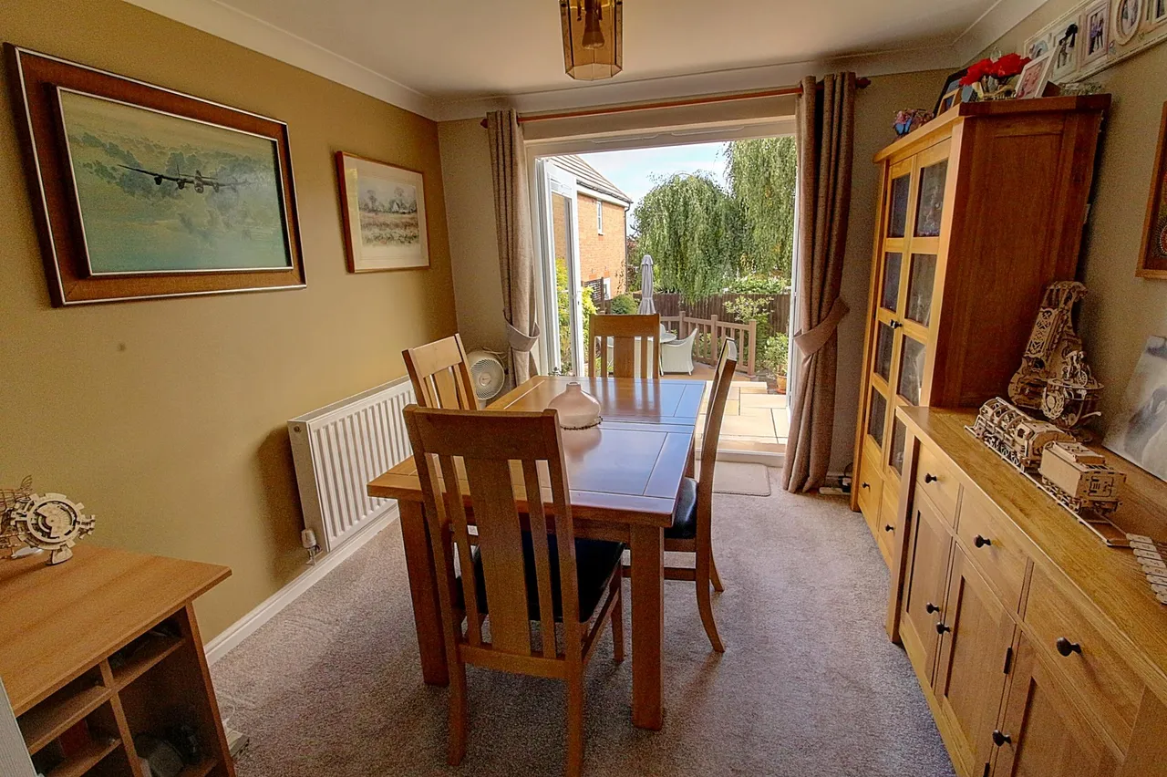 Coombe Drive, Nuneaton, CV10, photo 8