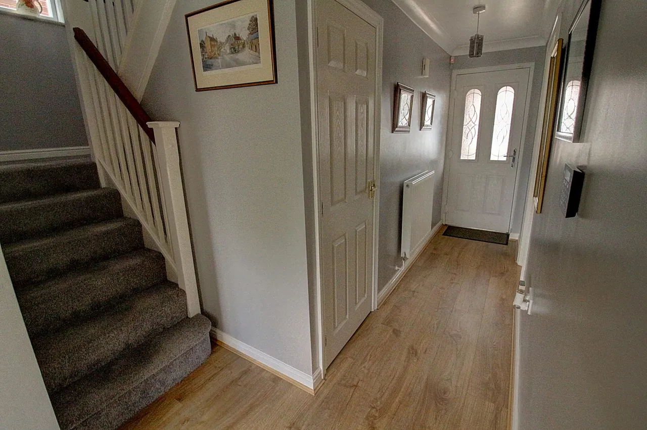 Coombe Drive, Nuneaton, CV10, photo 5