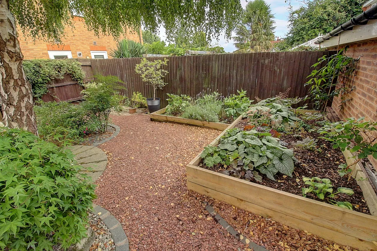 Coombe Drive, Nuneaton, CV10, photo 28
