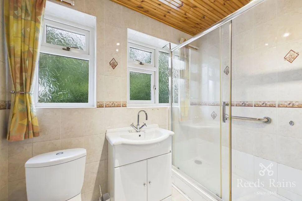 Thornham Avenue, St. Helens, WA9, photo 8