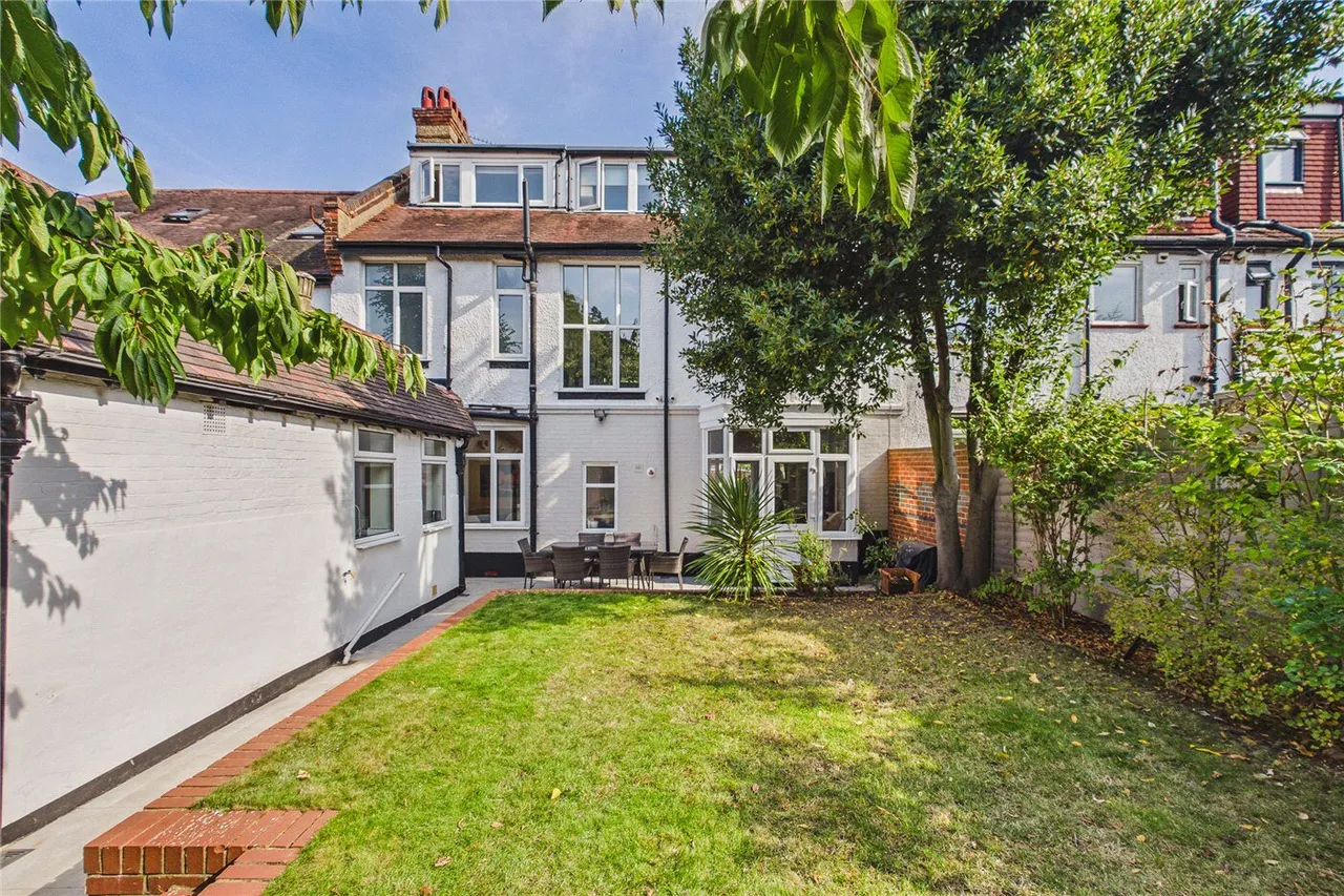 Upper Tulse Hill, London, SW2, photo 10