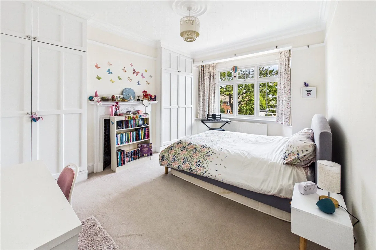 Upper Tulse Hill, London, SW2, photo 14