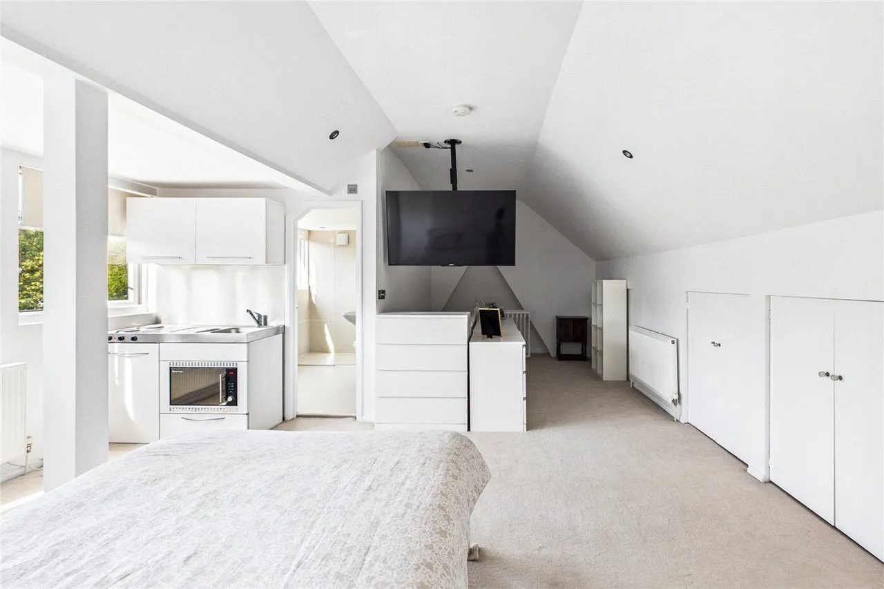 Upper Tulse Hill, London, SW2, photo 18