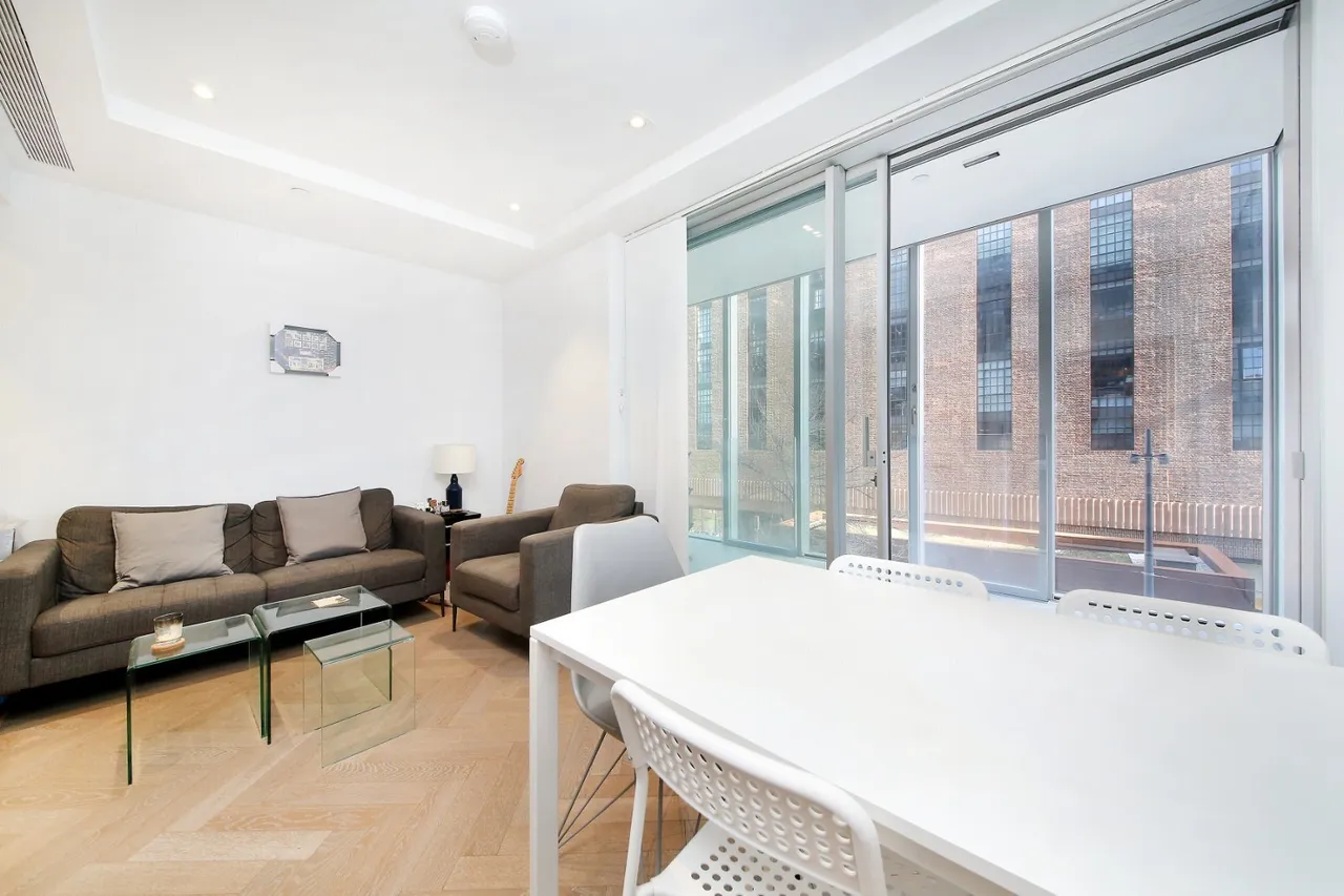 Circus Road West, London, SW11, photo 3