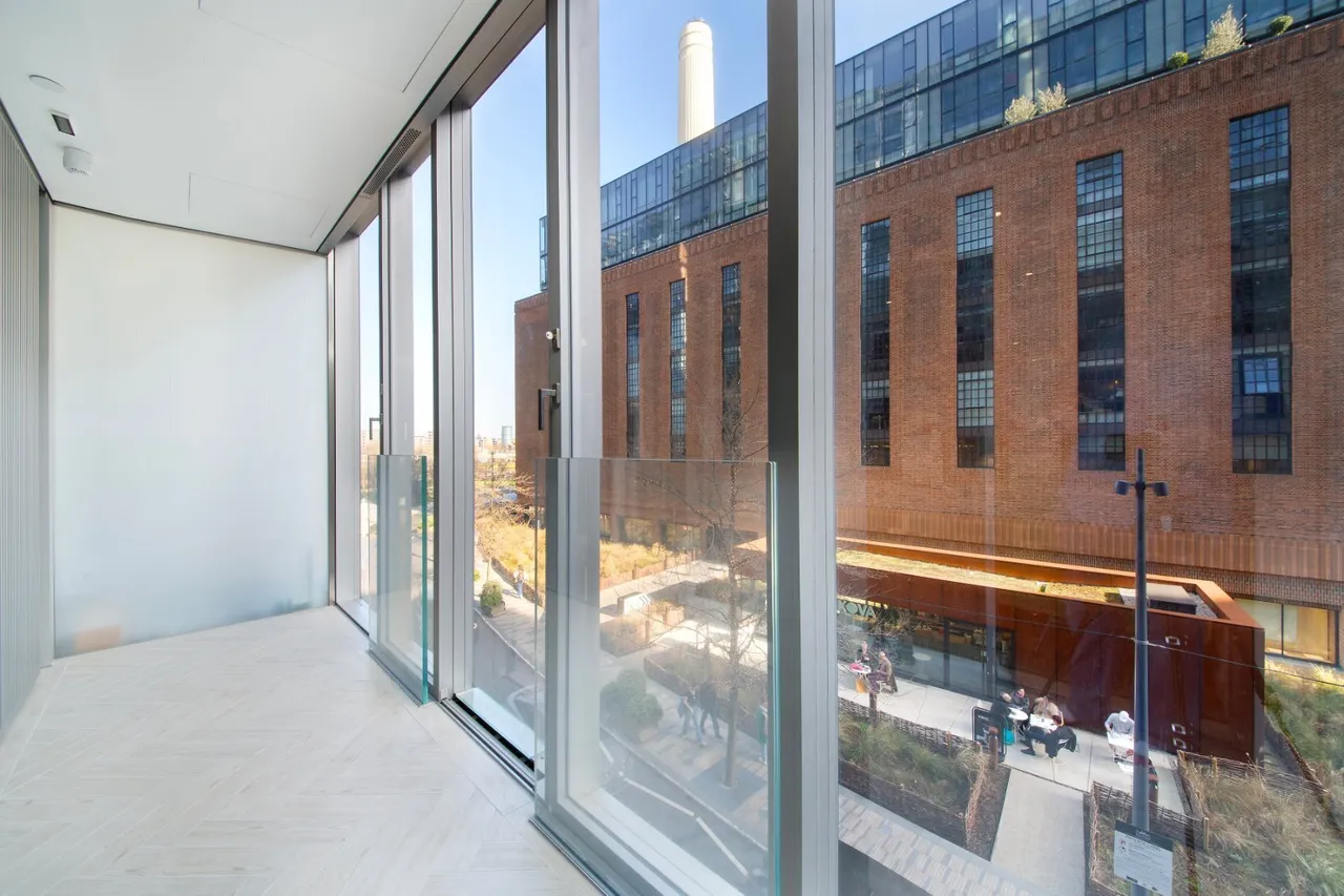 flat for sale, Circus Road West, London, SW11