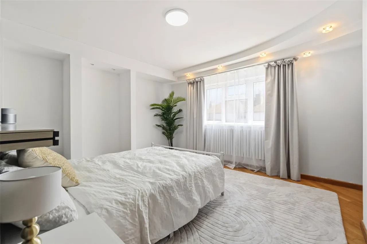 Warburton Road, Twickenham, TW2 6EW, photo 6