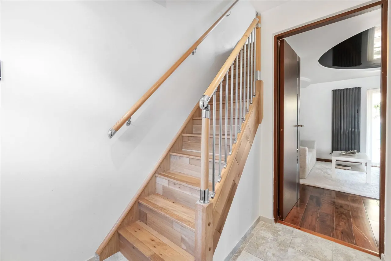 Warburton Road, Twickenham, TW2 6EW, photo 5