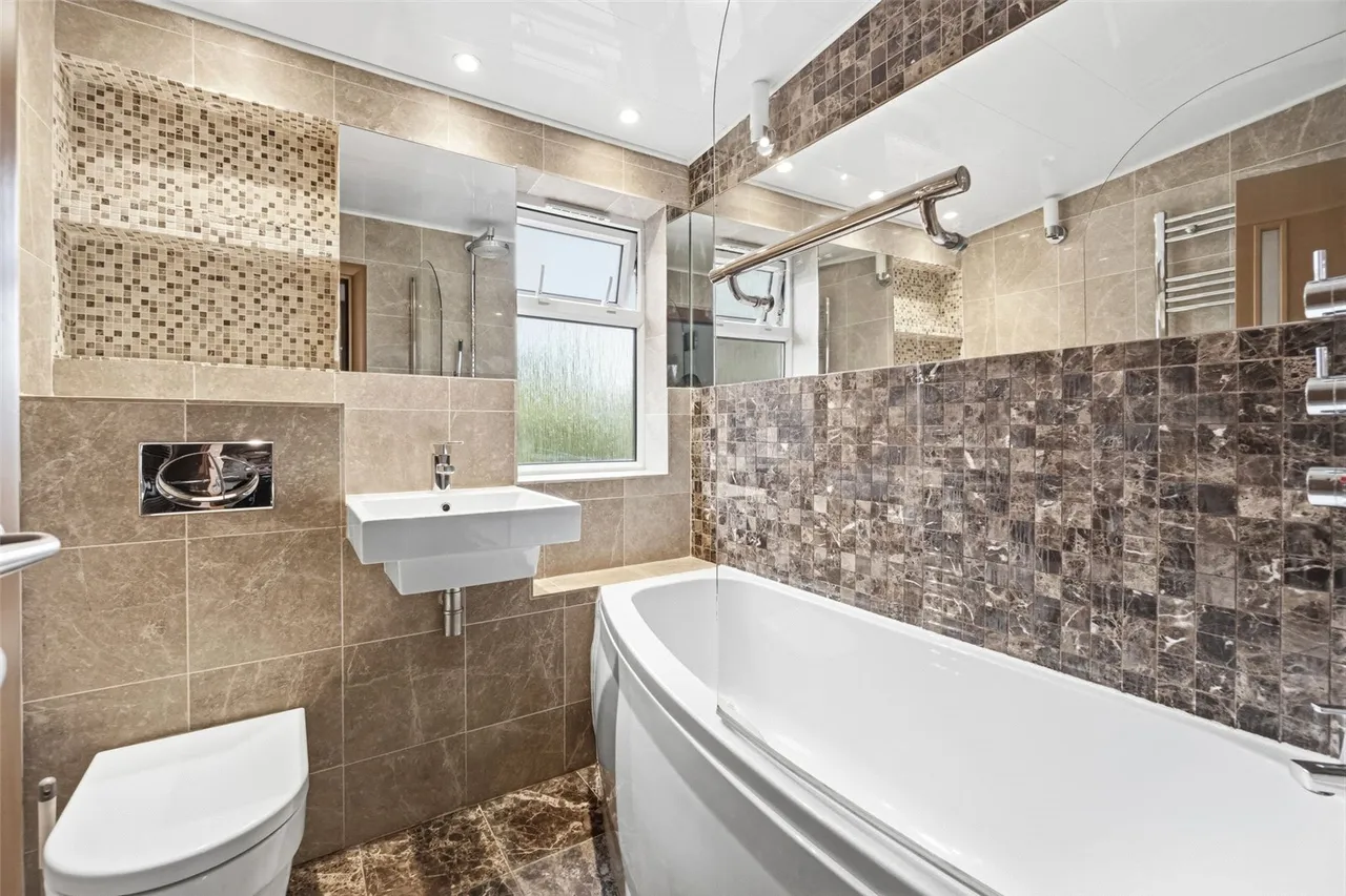 Warburton Road, Twickenham, TW2 6EW, photo 7