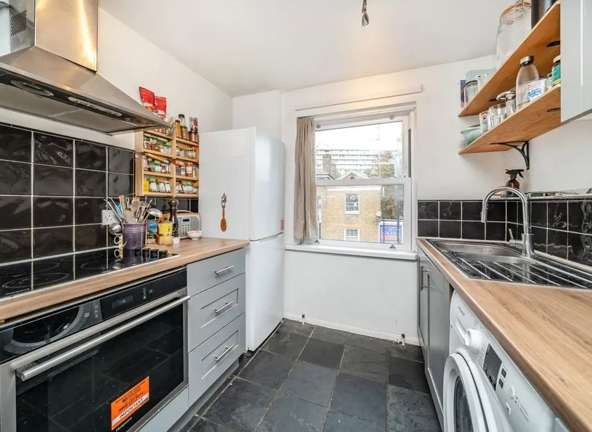 Brookfield Road, Hackney, E9, photo 4