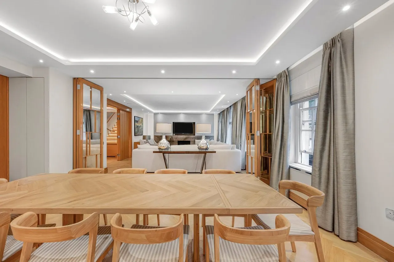 Upper Grosvenor Street, London, W1K, photo 12
