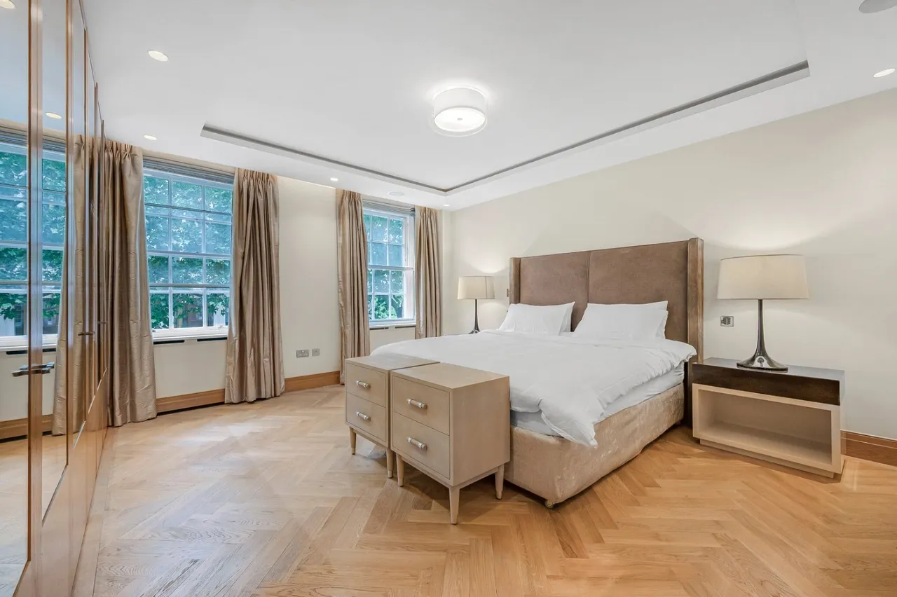 Upper Grosvenor Street, London, W1K, photo 14