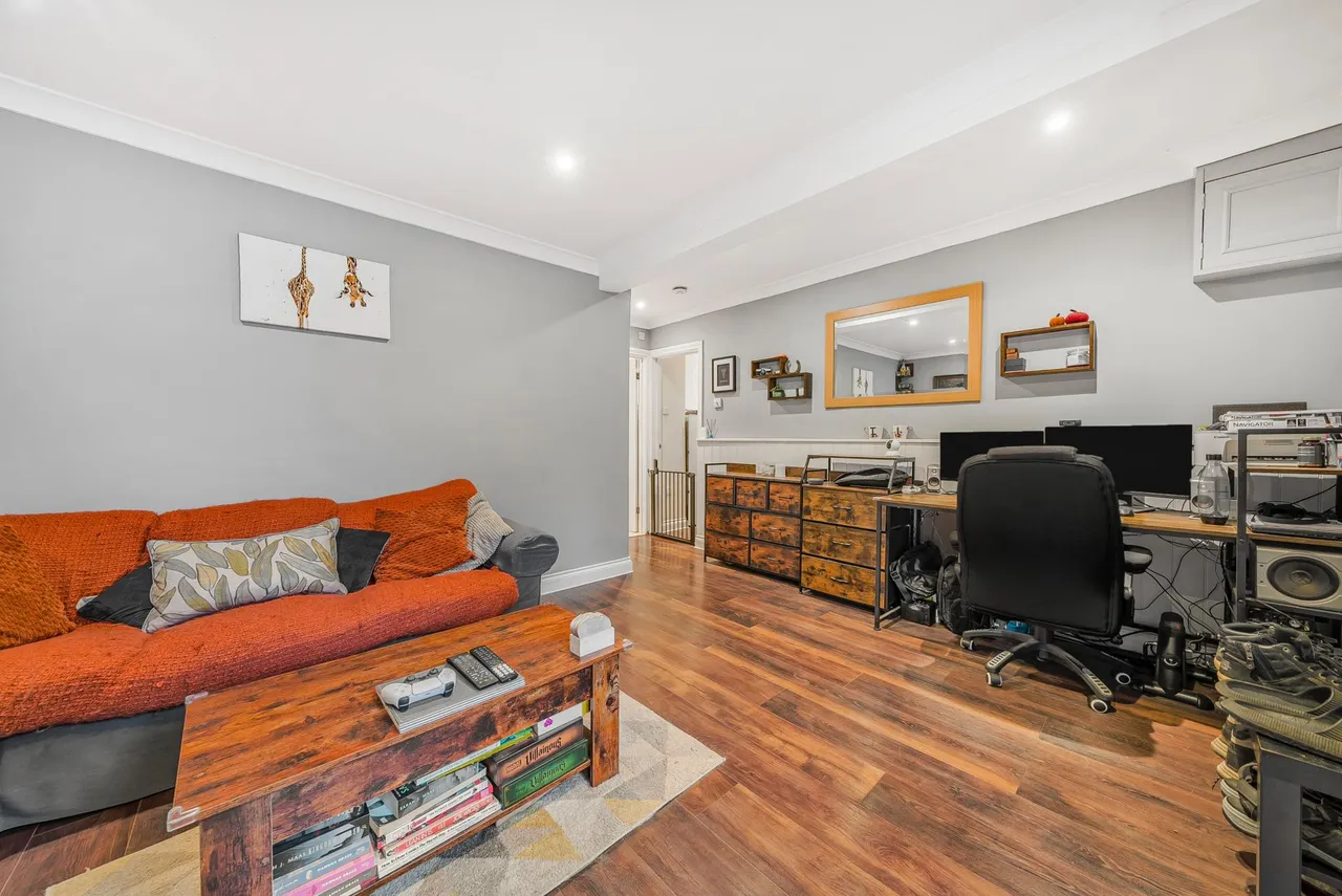 Belvedere Drive, Newbury, RG14, photo 4