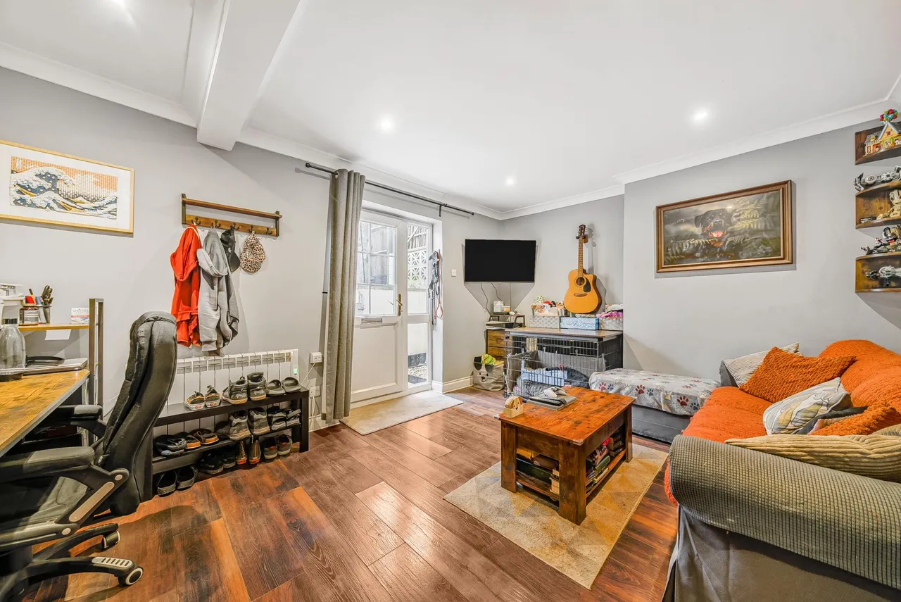 Belvedere Drive, Newbury, RG14, photo 5