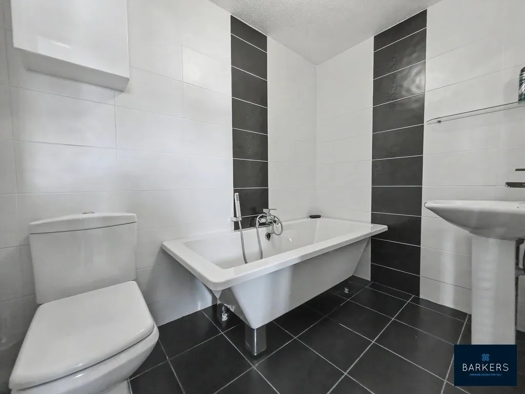 Hodgson Lane, Drighlington BD11 1BW, photo 16