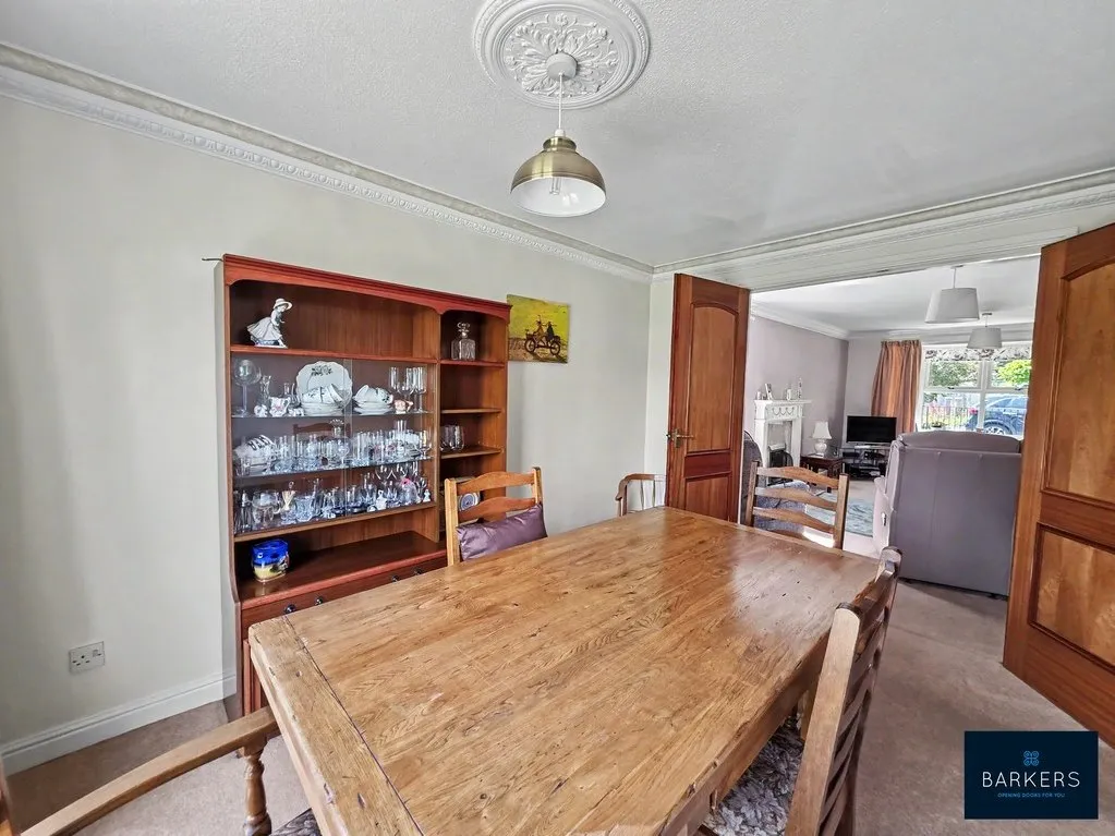 Hodgson Lane, Drighlington BD11 1BW, photo 17