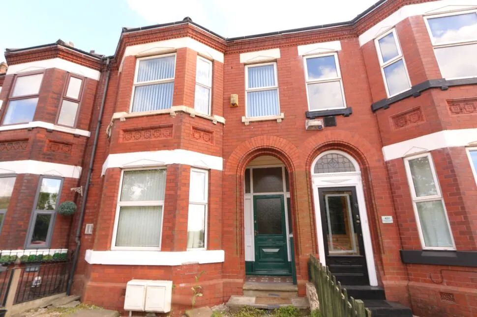 3 bed flat to rent, Manchester Road, Denton, M34
