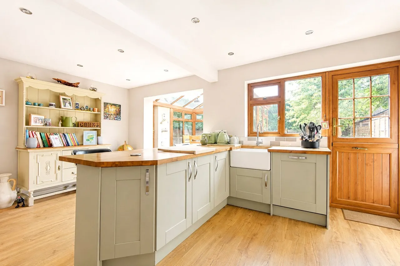 Mill Close, Sherfield-on-Loddon, Hook, Hampshire, RG27 0AQ, photo 7