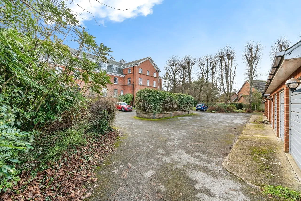 Botley Road, Romsey, SO51, photo 18