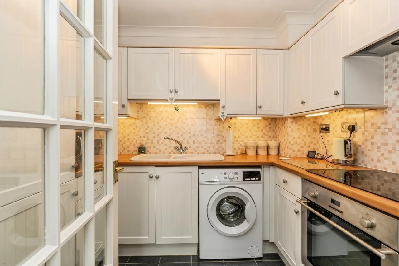 Botley Road, Romsey, SO51, photo 5