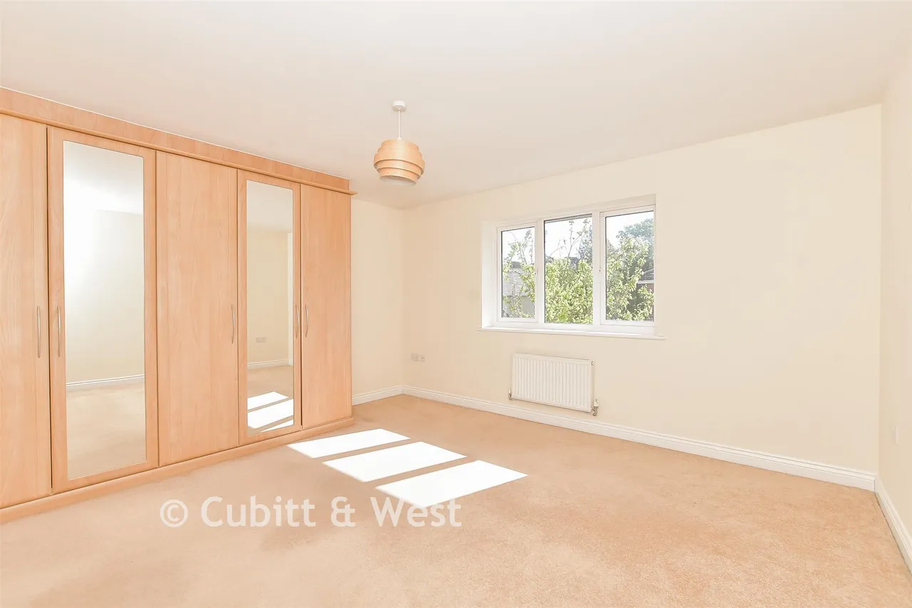 Oaklands Avenue, Rowland's Castle, PO9, photo 9