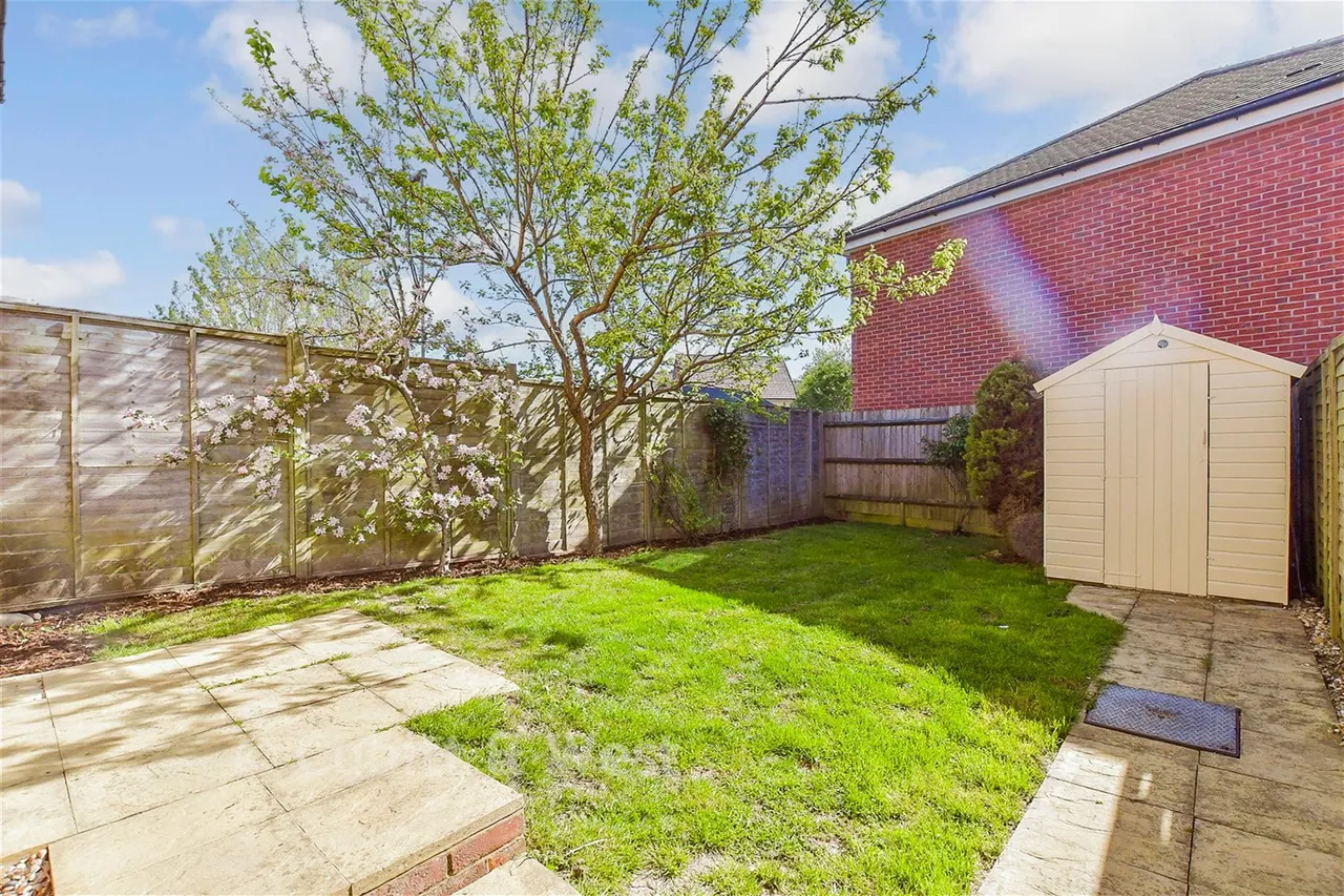 Oaklands Avenue, Rowland's Castle, PO9, photo 2