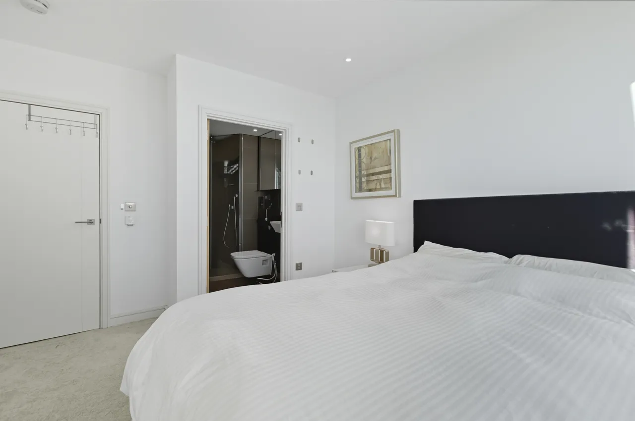 Hebden Place, Nine Elms Point, SW8, photo 11