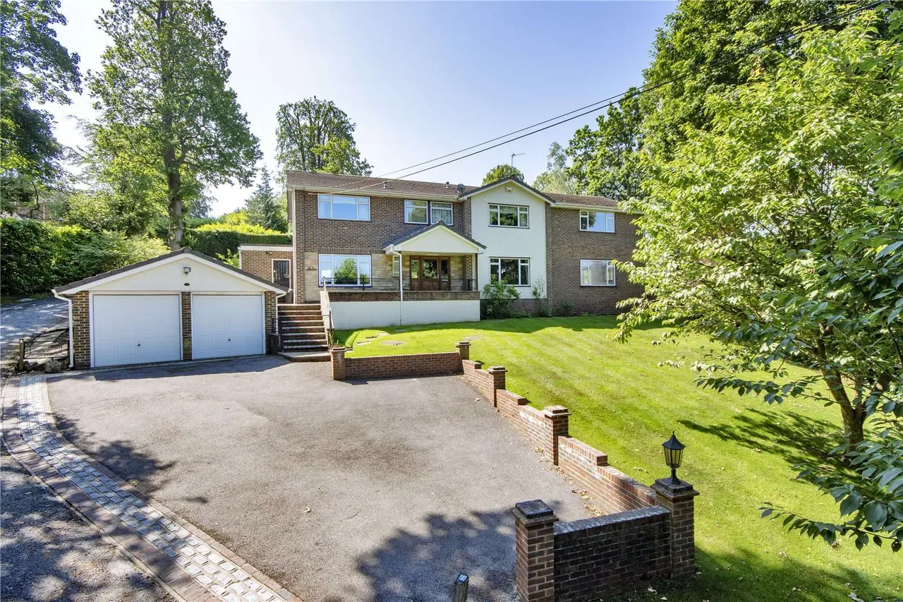 5 bed house for sale — Little Julians Hill, Sevenoaks, Kent, TN13 1QB
