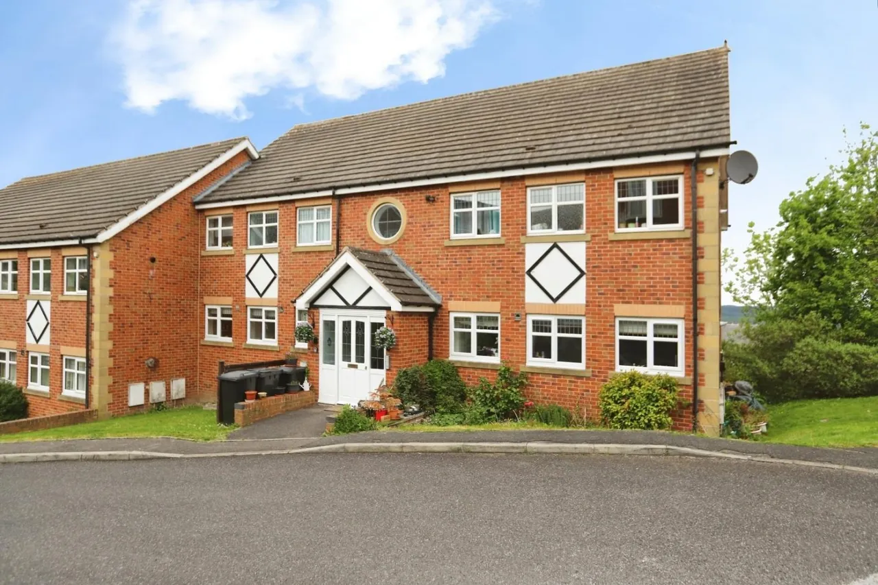 2 bed flat for sale — Bole Hill Close, Walkley, S6