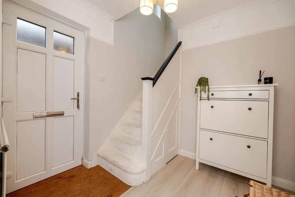 Hillbury Road, Warlingham, photo 21