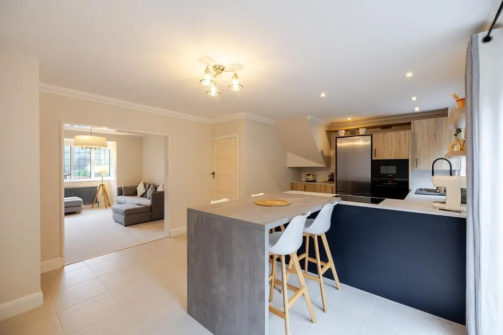 Hillbury Road, Warlingham, photo 4