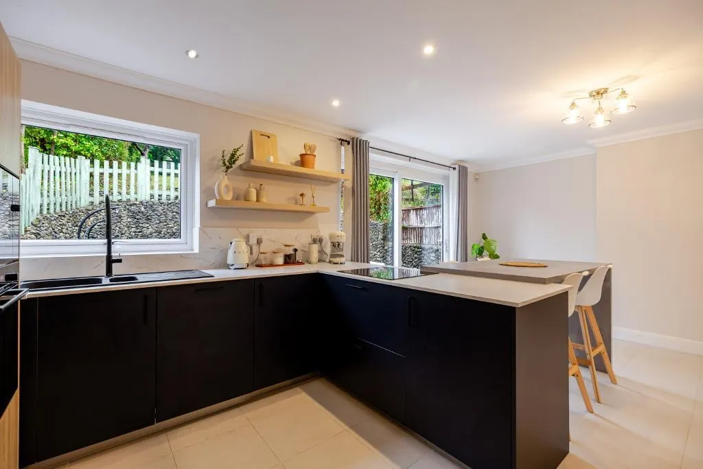 Hillbury Road, Warlingham, photo 19