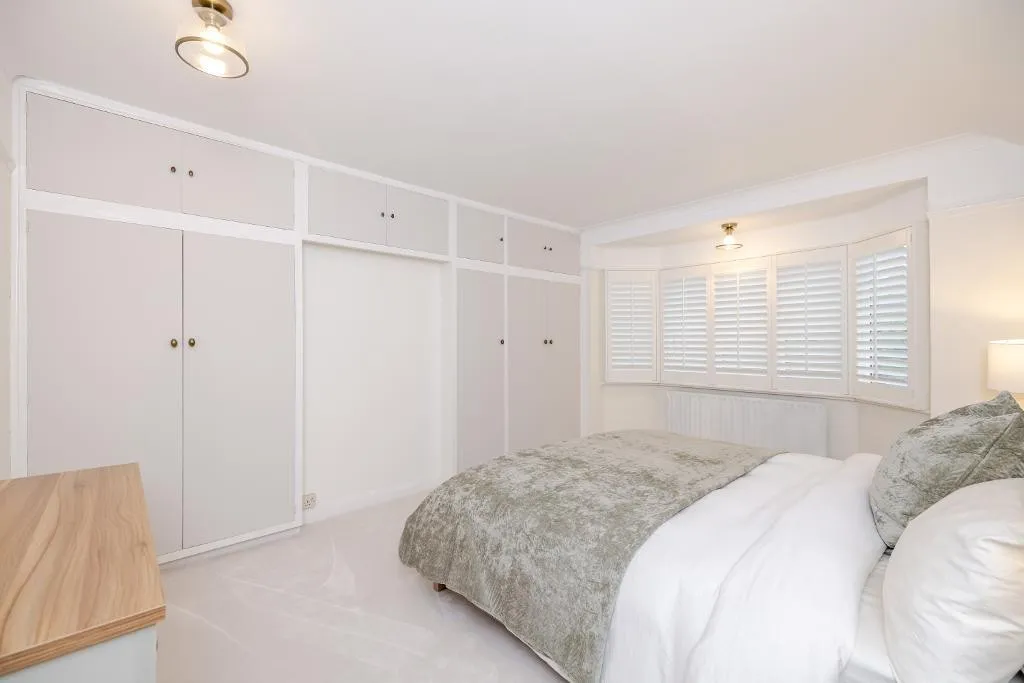 Hillbury Road, Warlingham, photo 23