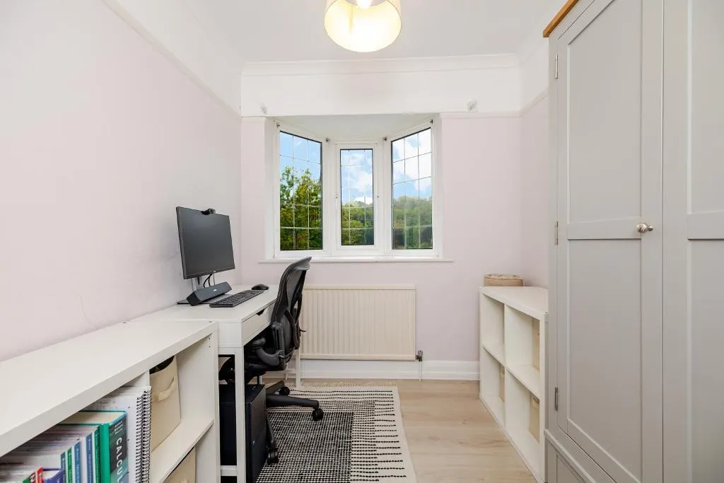 Hillbury Road, Warlingham, photo 7