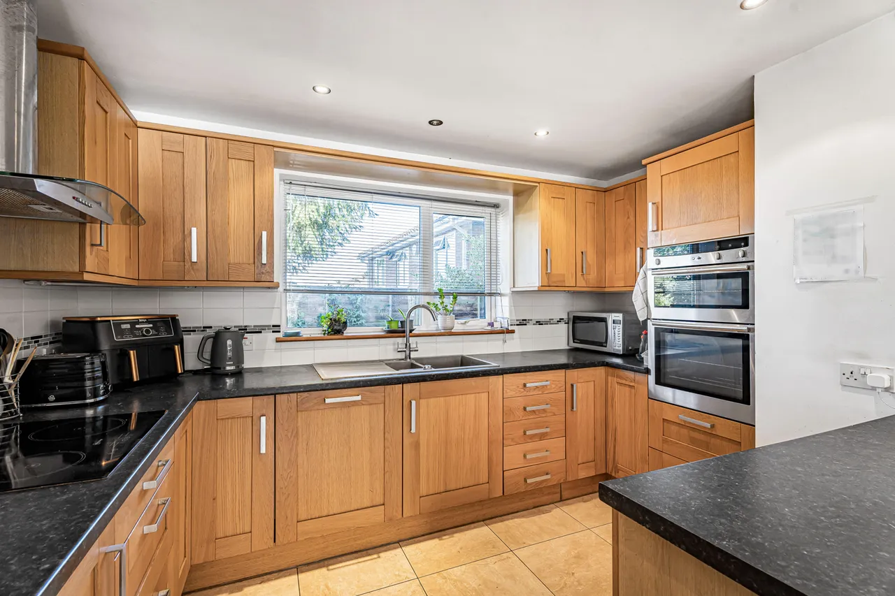 Middle Hill, Egham, TW20, photo 19