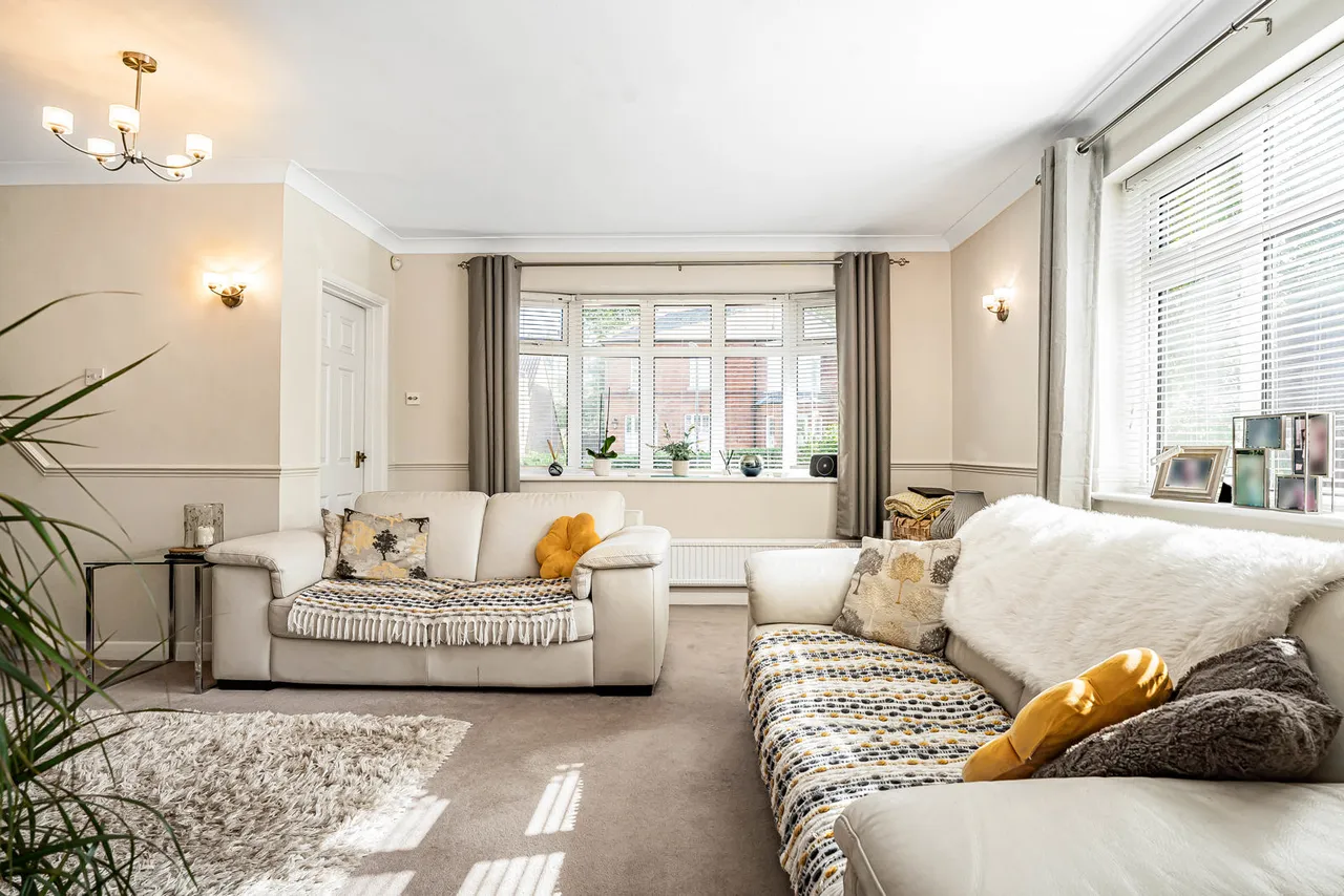 Middle Hill, Egham, TW20, photo 14