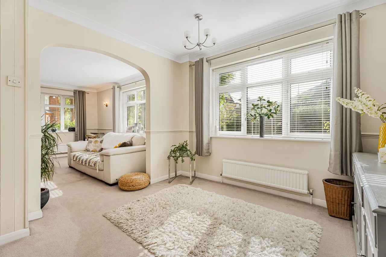 Middle Hill, Egham, TW20, photo 11