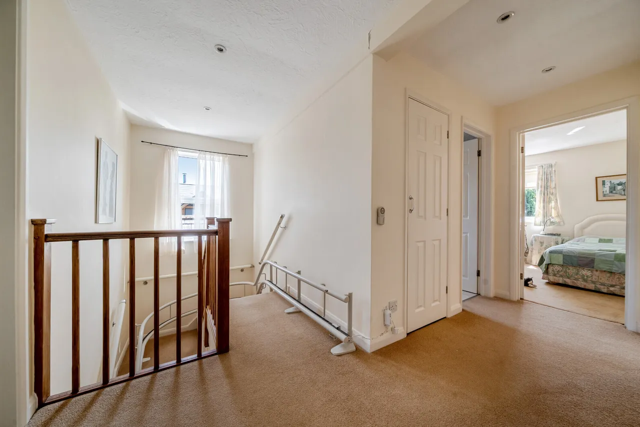 Crabtree Lane, Headley, GU35, photo 10