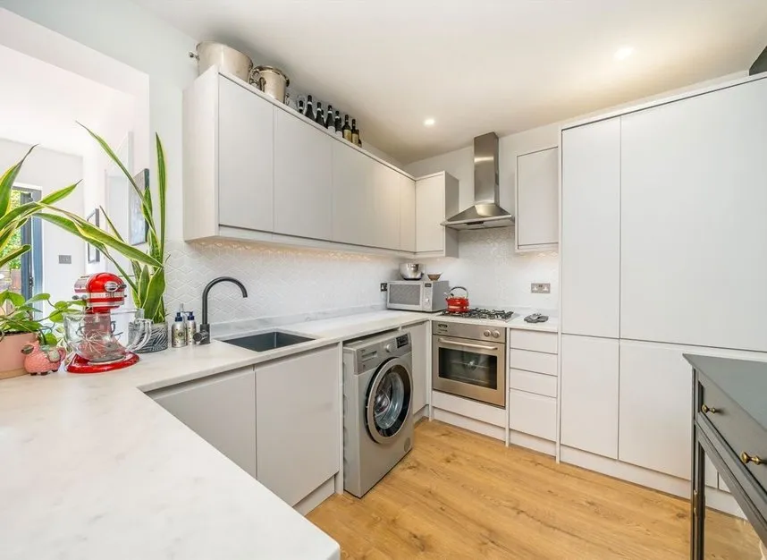Delamere Road, West Wimbledon, SW20, photo 3