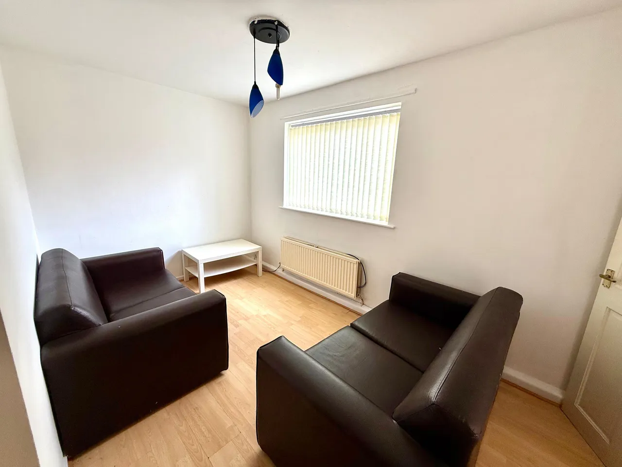 Room 2, Milnrow Close, City Centre Border M13, photo 2