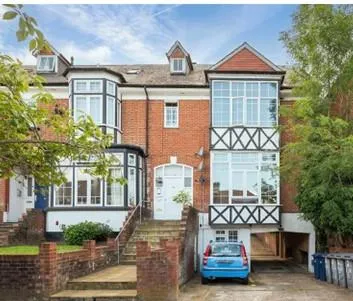 Sunny Gardens Road, London, photo 12
